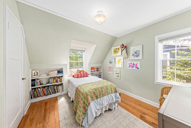2559 N 86th STREET, Wauwatosa, WI 53226