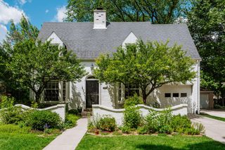 2559 N 86th STREET, Wauwatosa, WI 53226