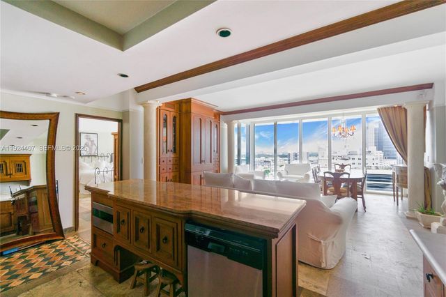 100 Lincoln Rd PH8, Miami Beach, FL 33139