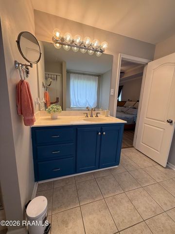 303 N Rushmore Lane, Youngsville, LA 70592