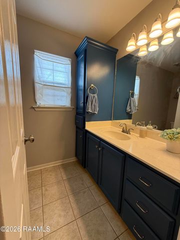 303 N Rushmore Lane, Youngsville, LA 70592