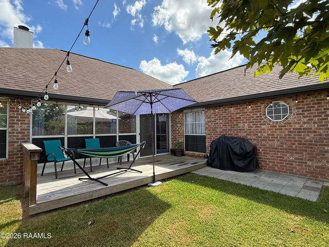 303 N Rushmore Lane, Youngsville, LA 70592