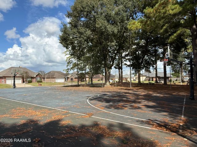 303 N Rushmore Lane, Youngsville, LA 70592