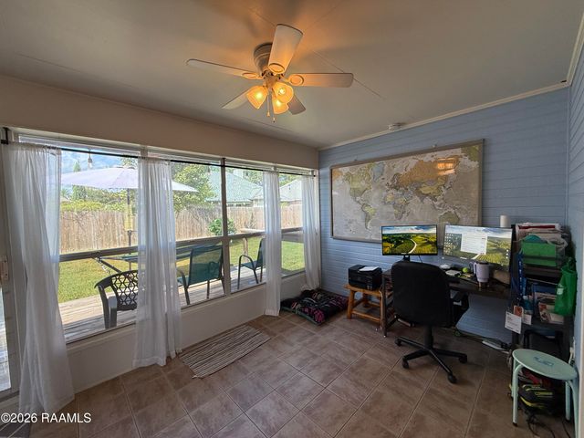303 N Rushmore Lane, Youngsville, LA 70592