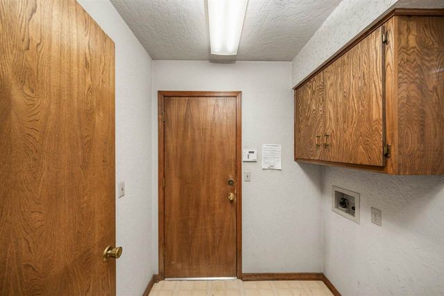 7207 NW Willow Creek Dr, Lawton, OK 73505