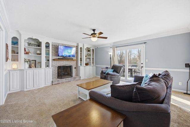 2642 Sheffield Ct, La Grange, KY 40031