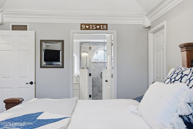 2642 Sheffield Ct, La Grange, KY 40031