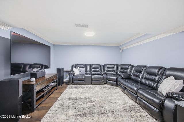 2642 Sheffield Ct, La Grange, KY 40031