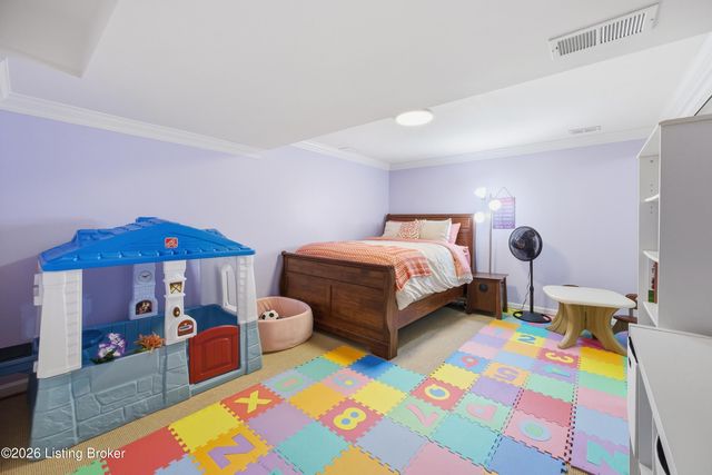 2642 Sheffield Ct, La Grange, KY 40031