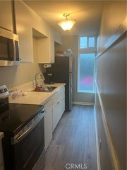 320 12th Street 5, Seal Beach, CA 90740