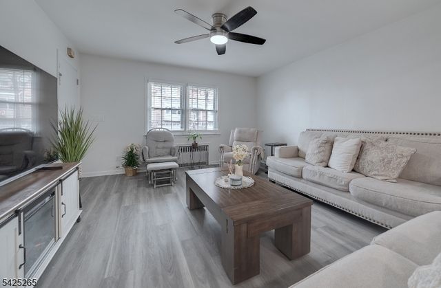 20 S Corabelle Ave, Lodi Boro, NJ 07644