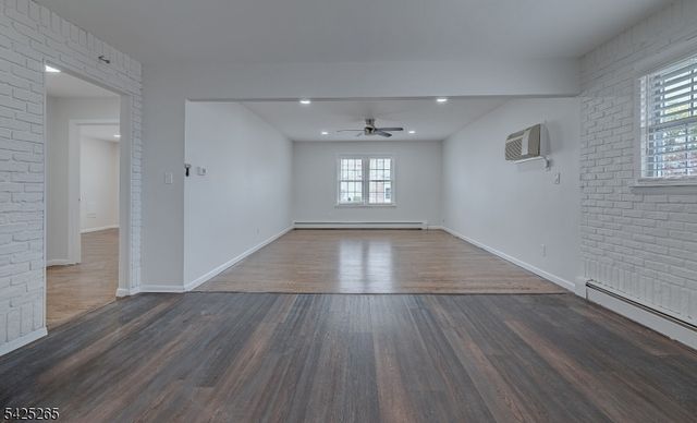 20 S Corabelle Ave, Lodi Boro, NJ 07644