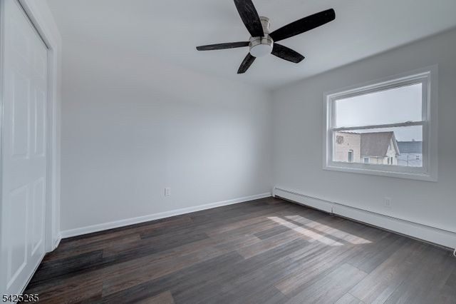 20 S Corabelle Ave, Lodi Boro, NJ 07644