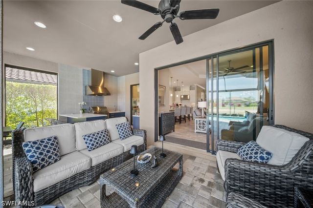 9361 Terresina DR, Naples, FL 34119