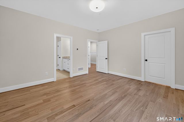 10 Maple Avenue, Bristol, CT 06010