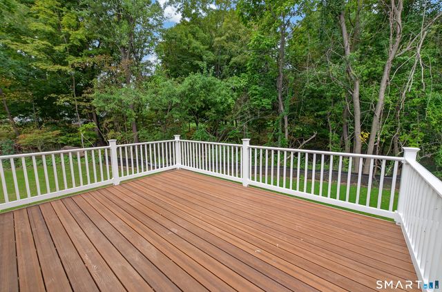 10 Maple Avenue, Bristol, CT 06010