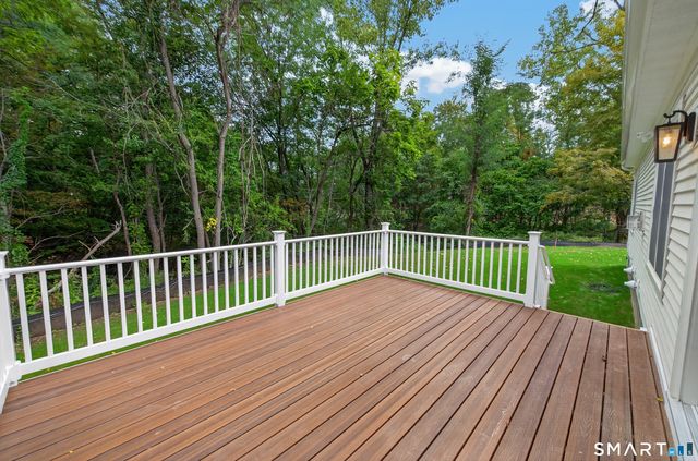 10 Maple Avenue, Bristol, CT 06010