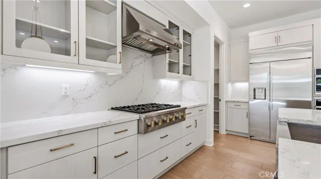 242 Sutters, Irvine, CA 92602