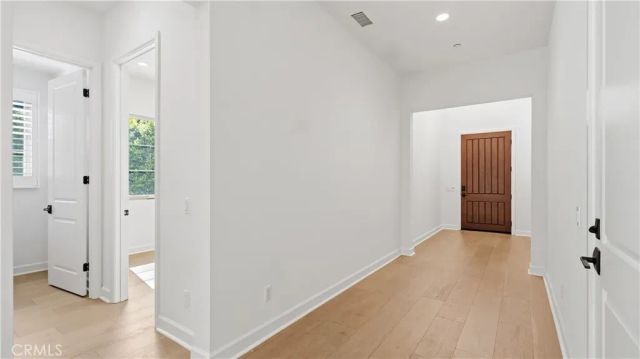 242 Sutters, Irvine, CA 92602