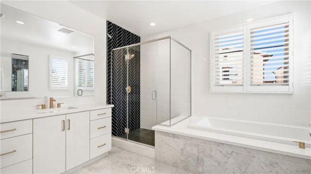 242 Sutters, Irvine, CA 92602