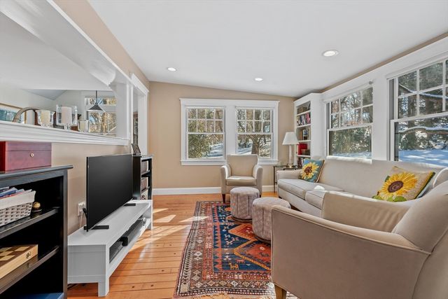 20 Lee Road, Wayland, MA 01778