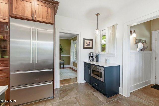 1505 Van Antwerp Road, Niskayuna, NY 12309