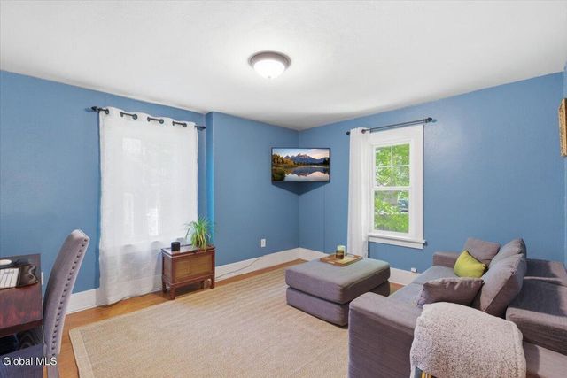 1505 Van Antwerp Road, Niskayuna, NY 12309