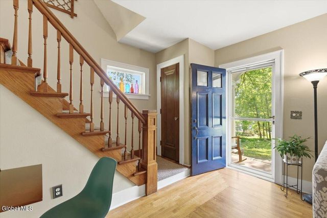 1505 Van Antwerp Road, Niskayuna, NY 12309