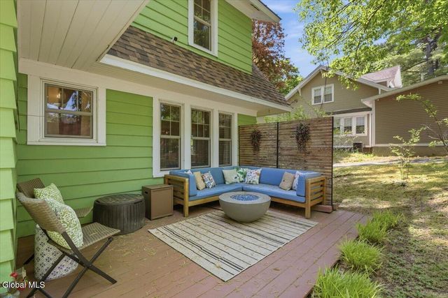 1505 Van Antwerp Road, Niskayuna, NY 12309