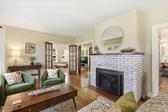 1505 Van Antwerp Road, Niskayuna, NY 12309