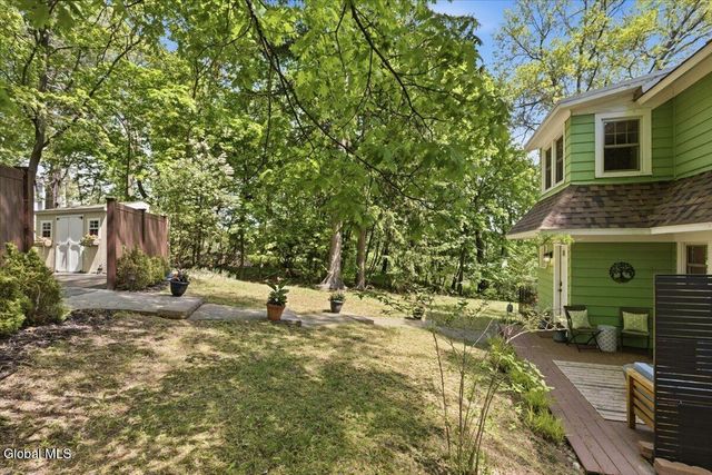 1505 Van Antwerp Road, Niskayuna, NY 12309