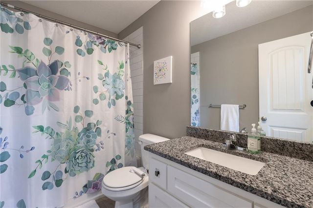 7309 NW Locust Drive, Kansas City, MO 64152