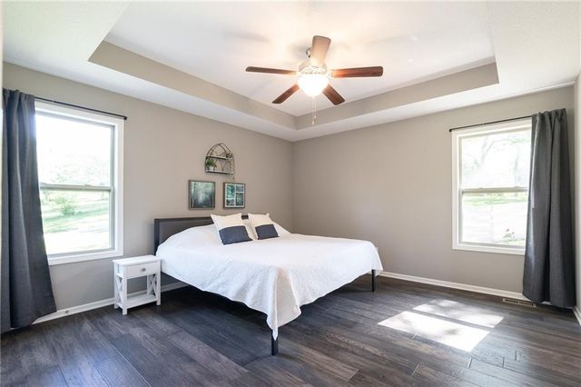 7309 NW Locust Drive, Kansas City, MO 64152