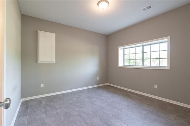 7309 NW Locust Drive, Kansas City, MO 64152