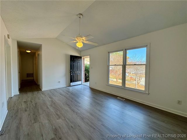 1955 Christopher Way, Fayetteville, NC 28303