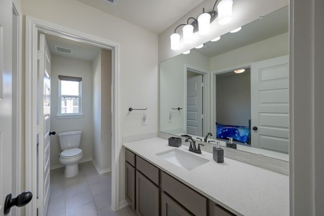 359 Calmato Woods Way, Conroe, TX 77318