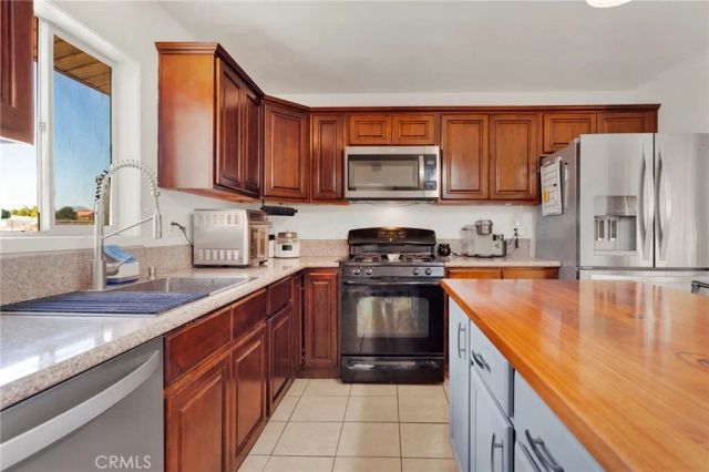15129 Cedar Street, Hesperia, CA 92345