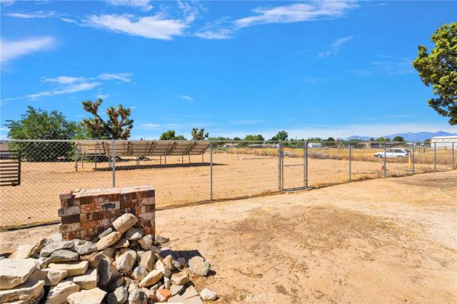15129 Cedar Street, Hesperia, CA 92345