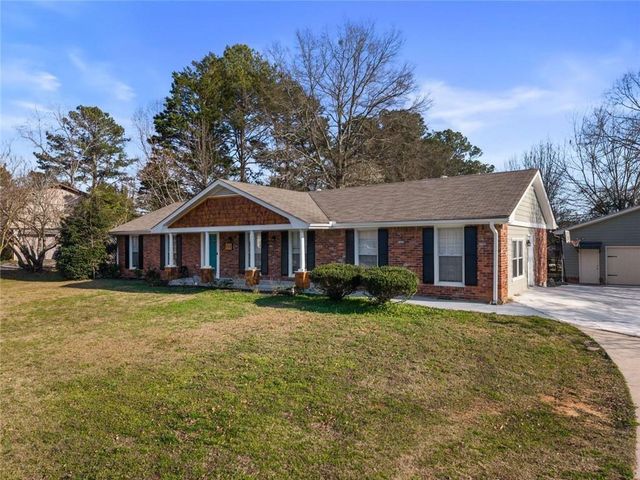 599 Honey Creek Road SE, Conyers, GA 30094