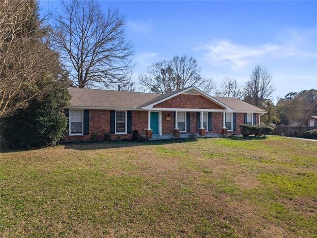 599 Honey Creek Road SE, Conyers, GA 30094