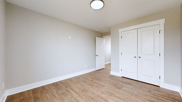 613 Short Mt ST, Smithville, TN 37166