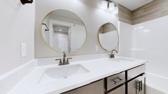 613 Short Mt ST, Smithville, TN 37166