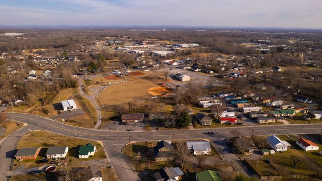 613 Short Mt ST, Smithville, TN 37166