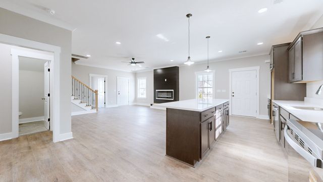 613 Short Mt ST, Smithville, TN 37166