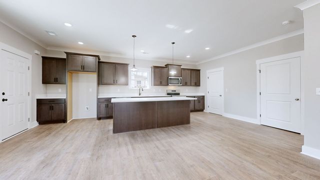 613 Short Mt ST, Smithville, TN 37166