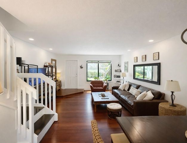 3441 Oak Drive, Hollywood, FL 33021