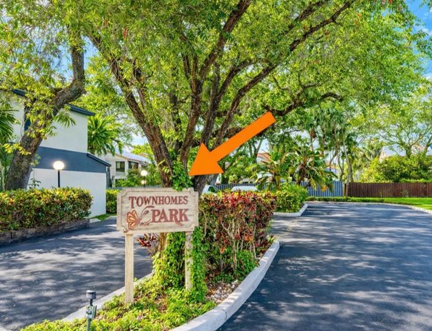 3441 Oak Drive, Hollywood, FL 33021