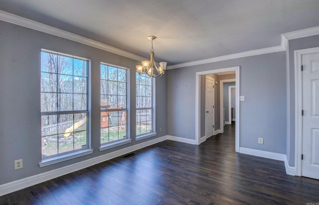 1316 River Oaks Drive, Benton, AR 72019