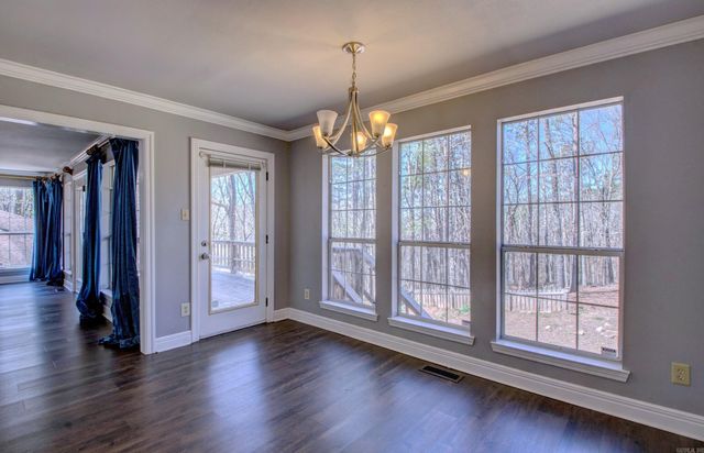 1316 River Oaks Drive, Benton, AR 72019