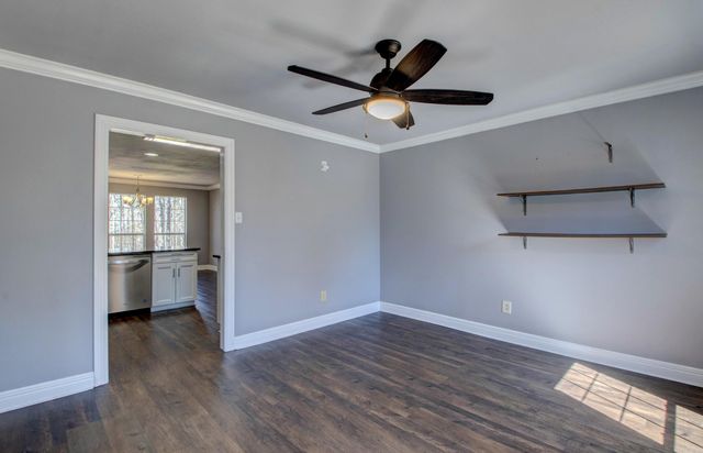 1316 River Oaks Drive, Benton, AR 72019